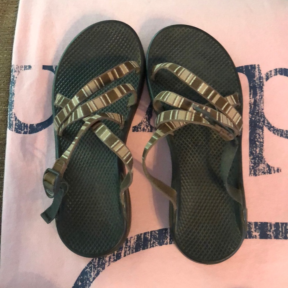Chaco size 9